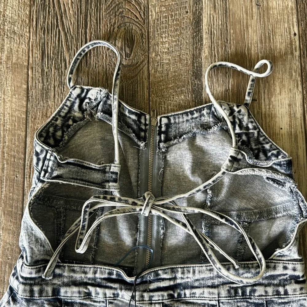 🌟LE LIS COLLECTION 🌟BEAUTIFUL 🌟JEAN OVERALL, SIZE SMALL - Picture 7 of 11